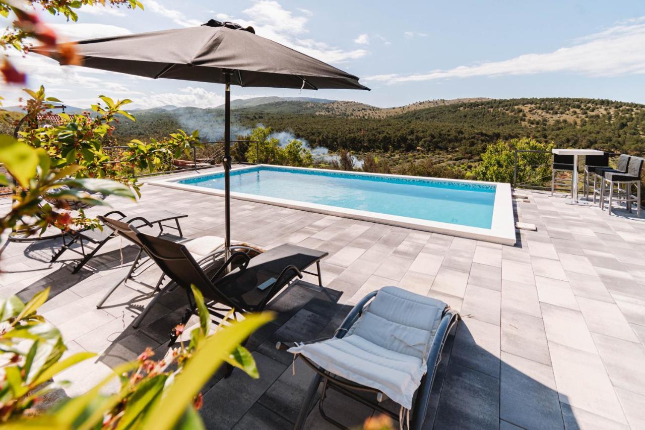 Guest House "The View" - With A Pool Donje Polje Buitenkant foto
