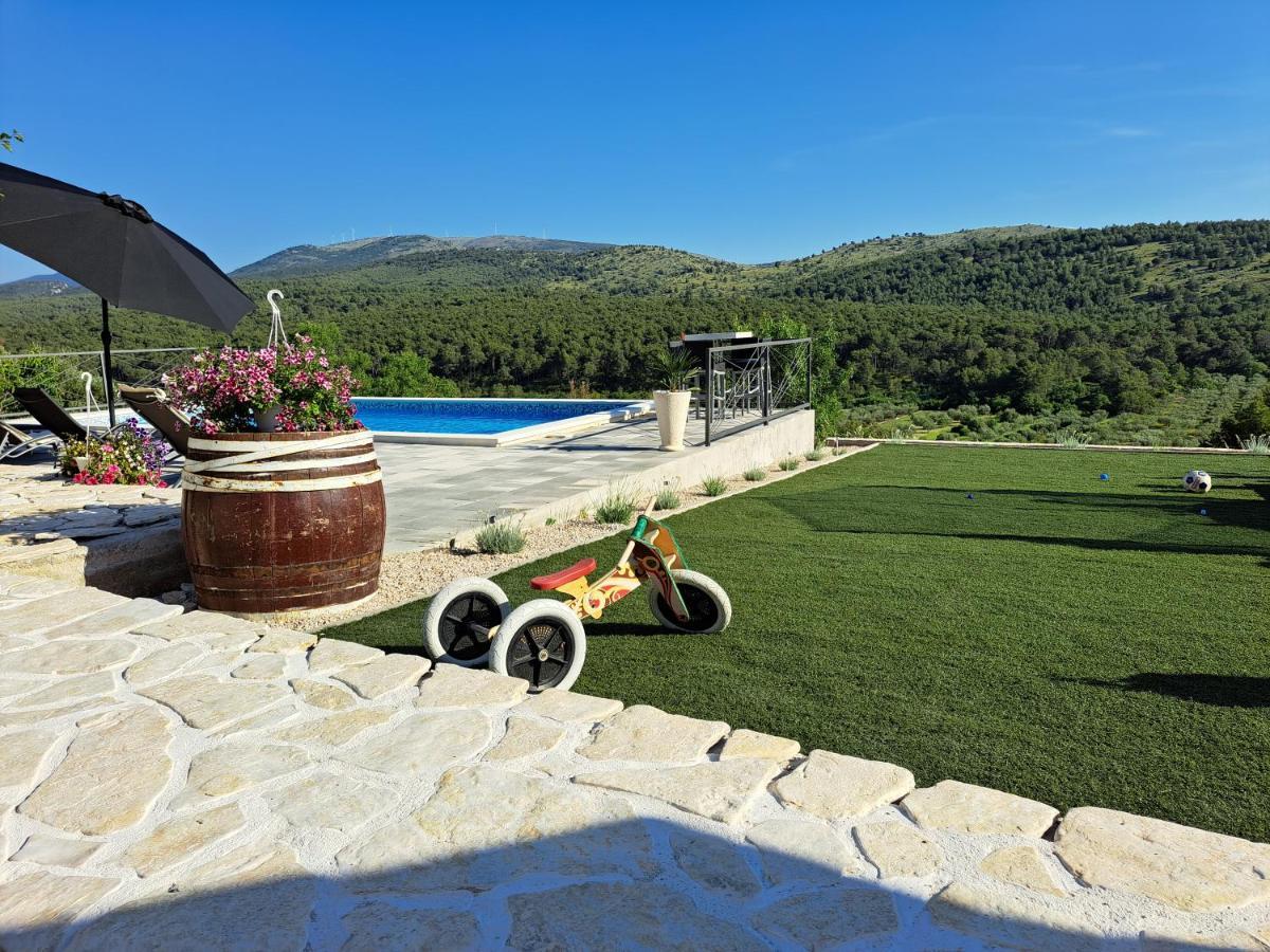 Guest House "The View" - With A Pool Donje Polje Buitenkant foto