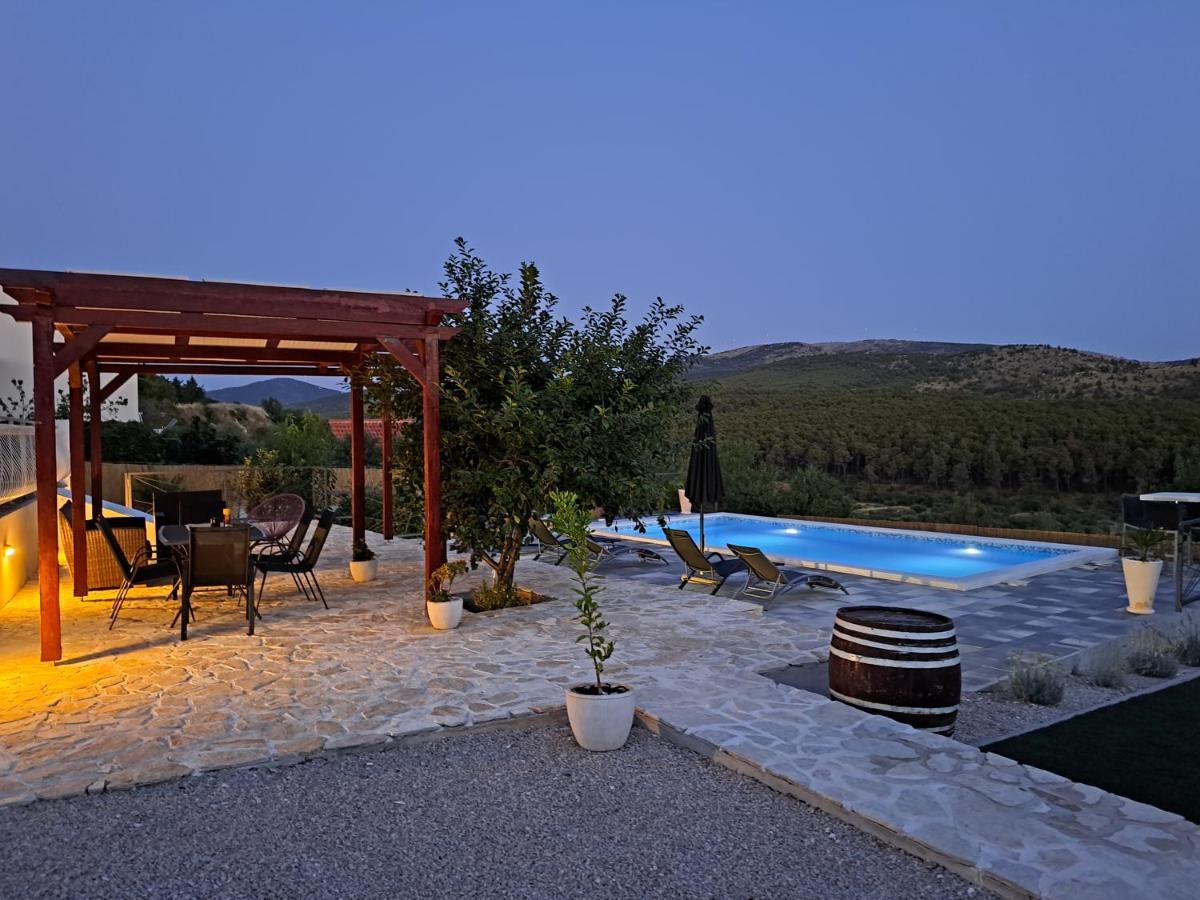 Guest House "The View" - With A Pool Donje Polje Buitenkant foto